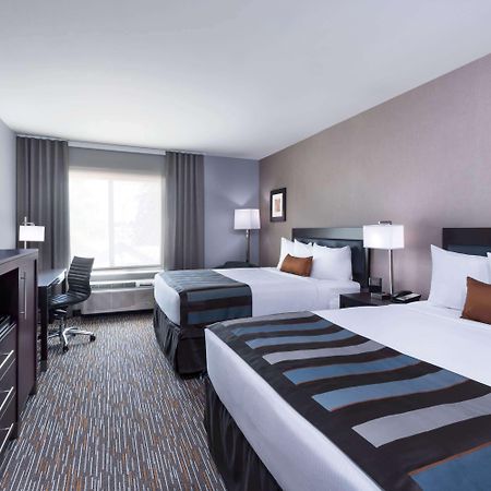 Hotel Wingate By Wyndham Sidney Extérieur photo