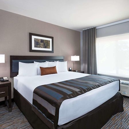Hotel Wingate By Wyndham Sidney Extérieur photo