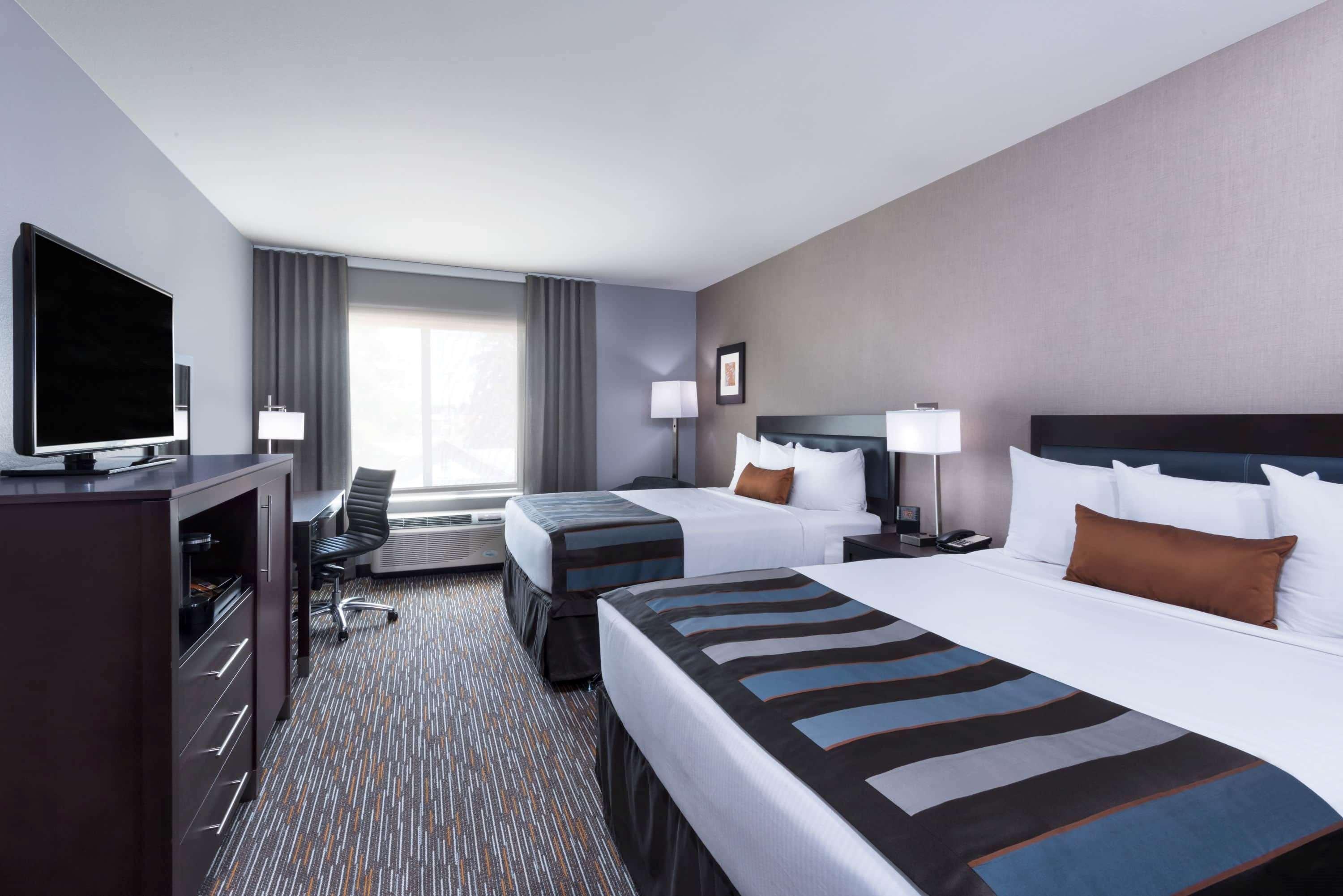 Hotel Wingate By Wyndham Sidney Extérieur photo