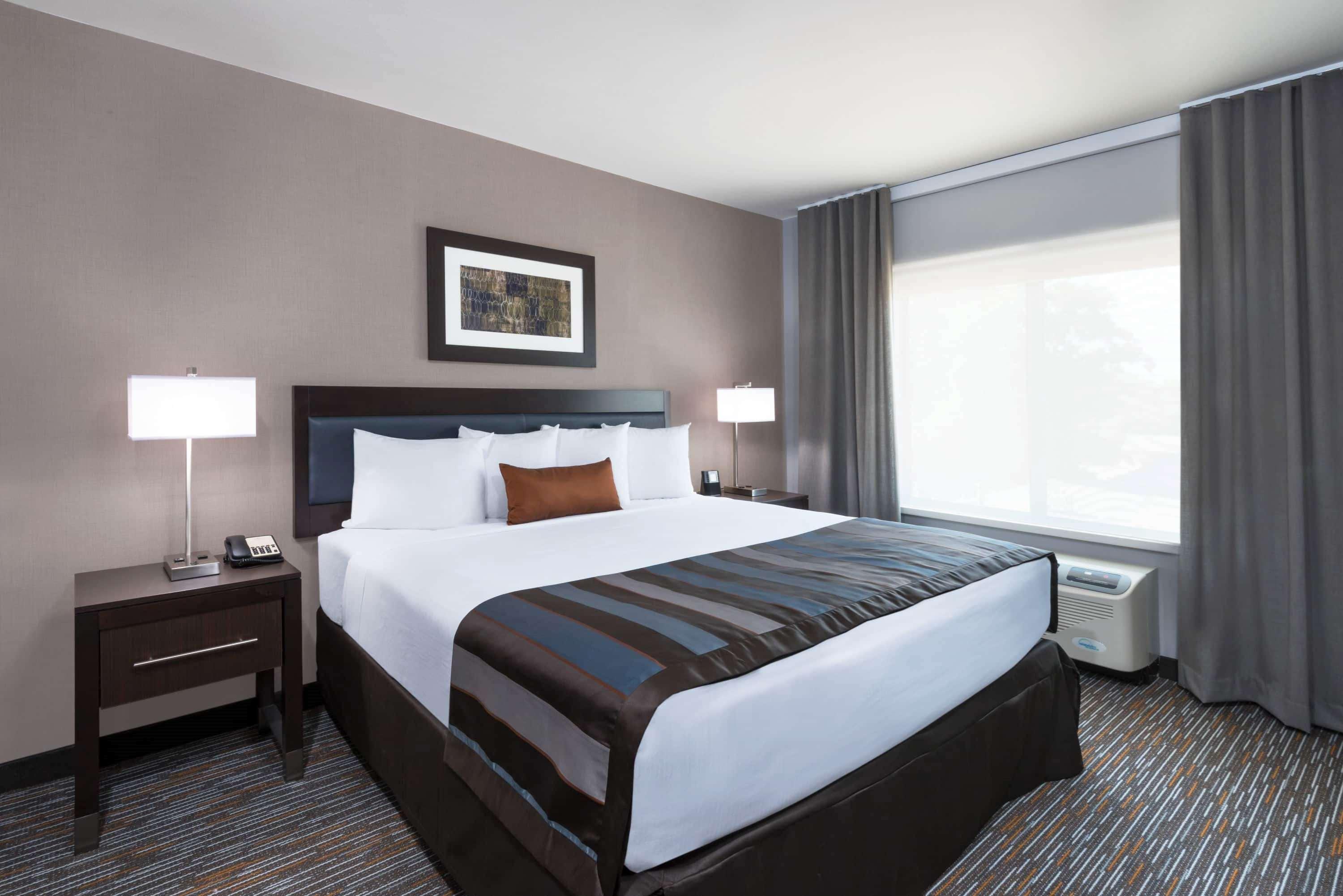 Hotel Wingate By Wyndham Sidney Extérieur photo