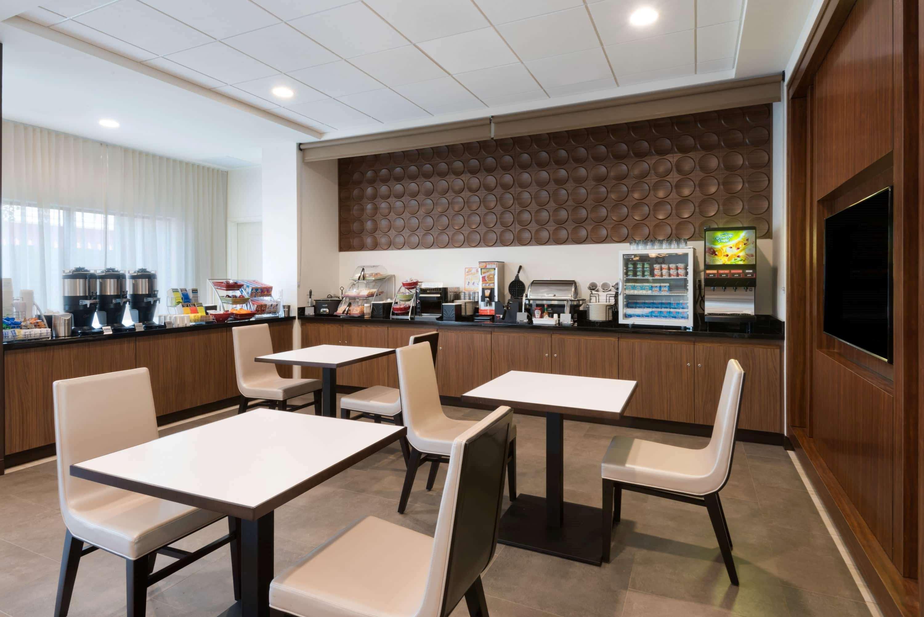Hotel Wingate By Wyndham Sidney Extérieur photo