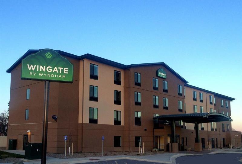Hotel Wingate By Wyndham Sidney Extérieur photo